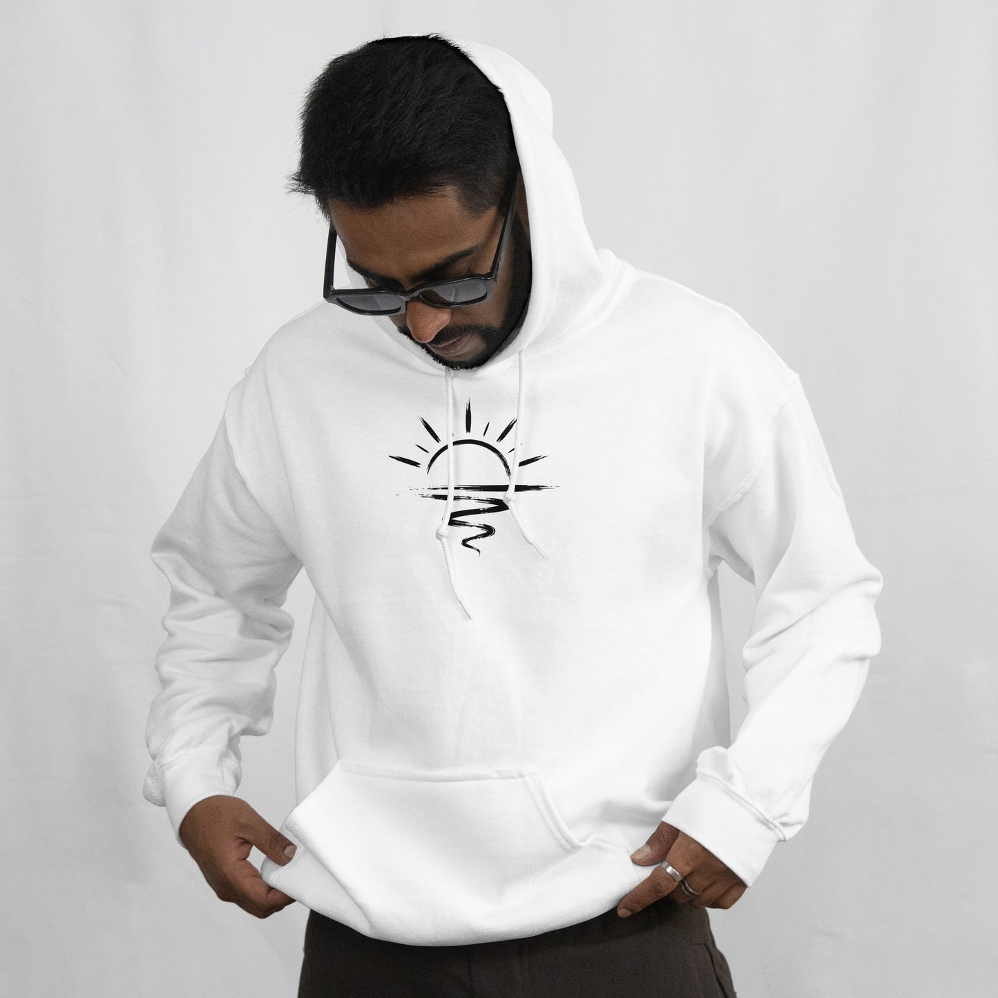 Boho Ocean Sun Hoodie - Retro Sonnenuntergang Wellen - Premium Herren Hoodie