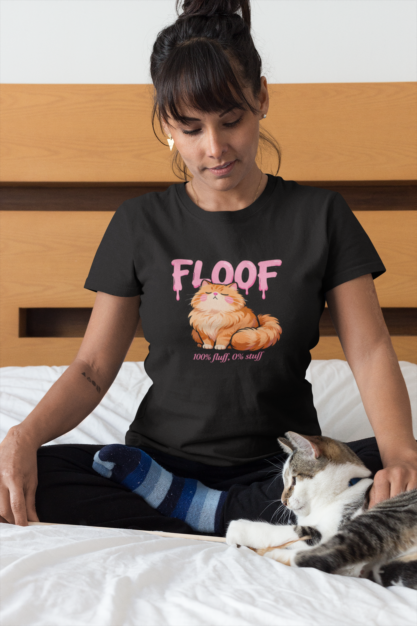 FLOOF Katzen T-Shirt - Flauschiges Cat Lover Shirt - Unisex Bio-Baumwolle